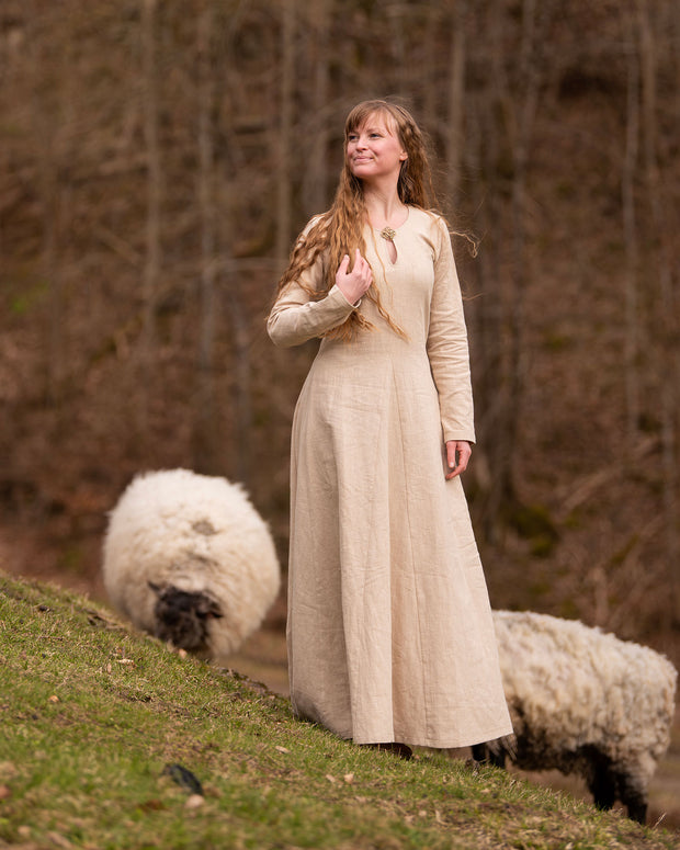 Frøya Viking Linen Dress